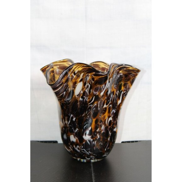 Beautiful Murano Hand Blown Glass With Unique Design - Picture 1 of 7